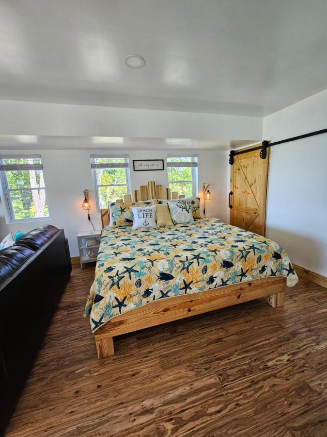 Seaside Lake-Front Cottage Madison Экстерьер фото